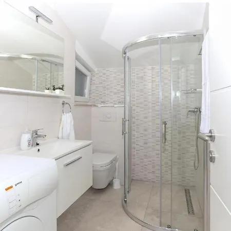 In Tribunj With Sea View, Balcony, Air Conditioning, Wifi 4953-4 Tribalj