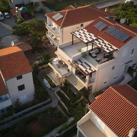 アパート In Tribunj With Sea View, Balcony, Air Conditioning, Wifi 4953-4 Tribalj
