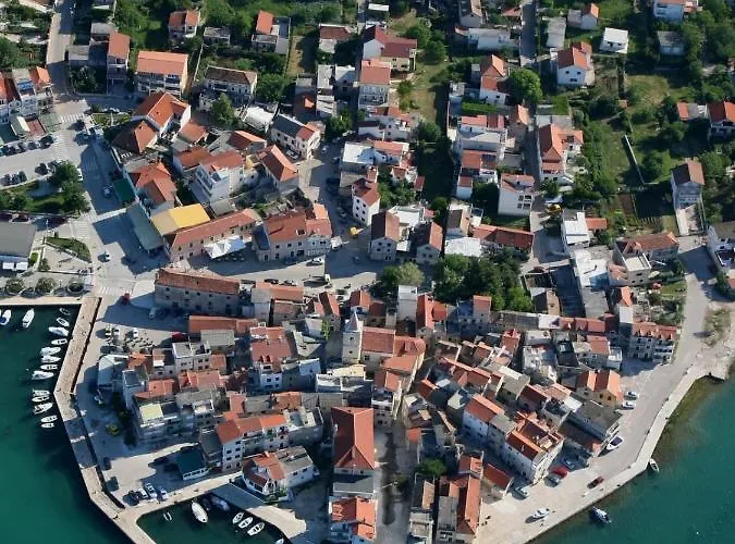 Apartament In Tribunj With Sea View, Balcony, Air Conditioning, Wifi 4953-4