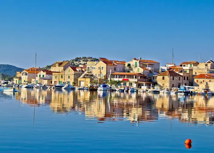 In Tribunj With Sea View, Balcony, Air Conditioning, Wifi 4953-4 Apartament *