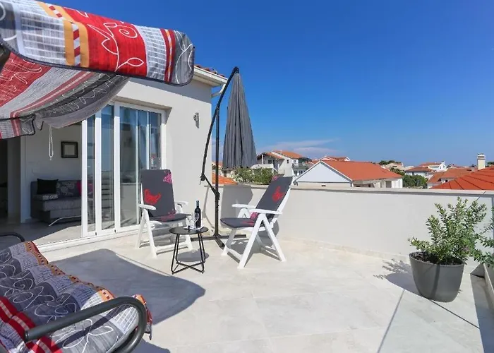 Apartament In Tribunj With Sea View, Balcony, Air Conditioning, Wifi 4953-4 *