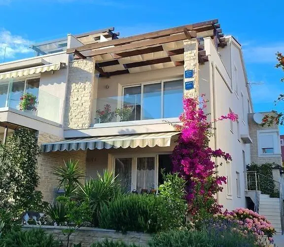 Apartament In Tribunj With Sea View, Balcony, Air Conditioning, Wifi 4953-4 Tribalj